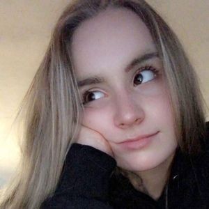 Meet your Posher, Laurel